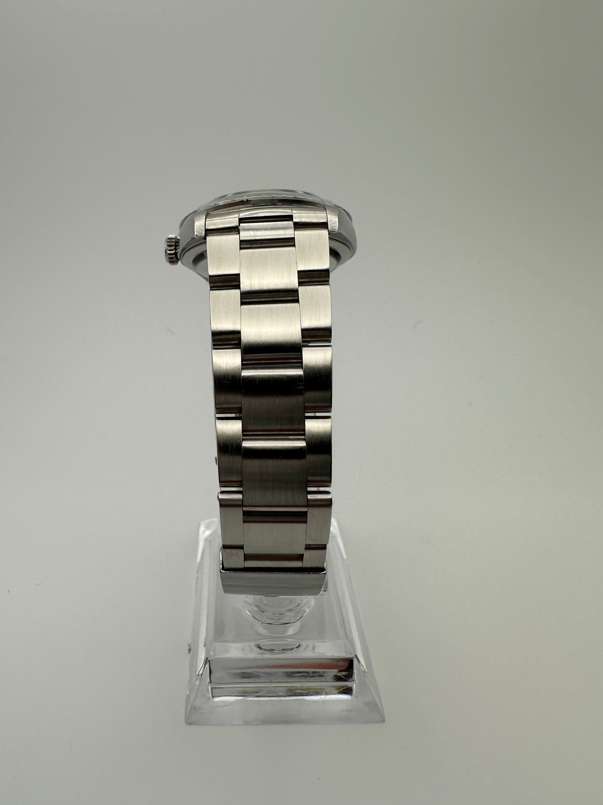 Rolex Datejust 36mm – White Dial, Oyster Bracelet, Full Set (2000 Ref. 16220) – PRE-OWNED