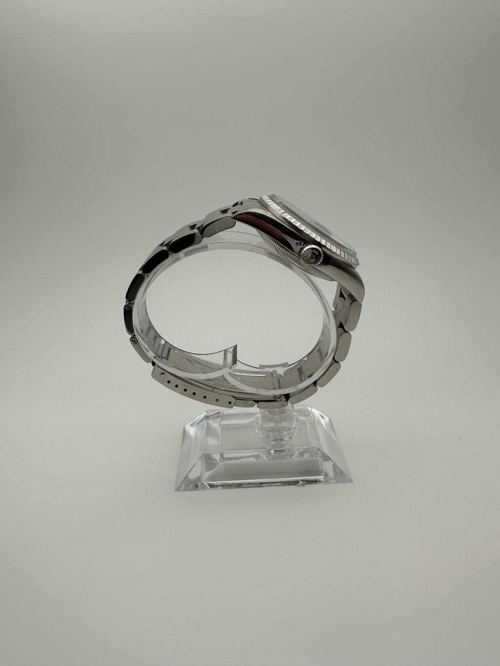 Rolex Datejust 36mm – White Dial, Oyster Bracelet, Full Set (2000 Ref. 16220) – PRE-OWNED