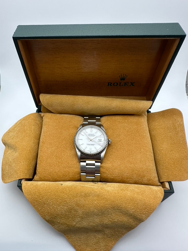 Rolex Datejust 36mm – White Dial, Oyster Bracelet, Full Set (2000 Ref. 16220) – PRE-OWNED