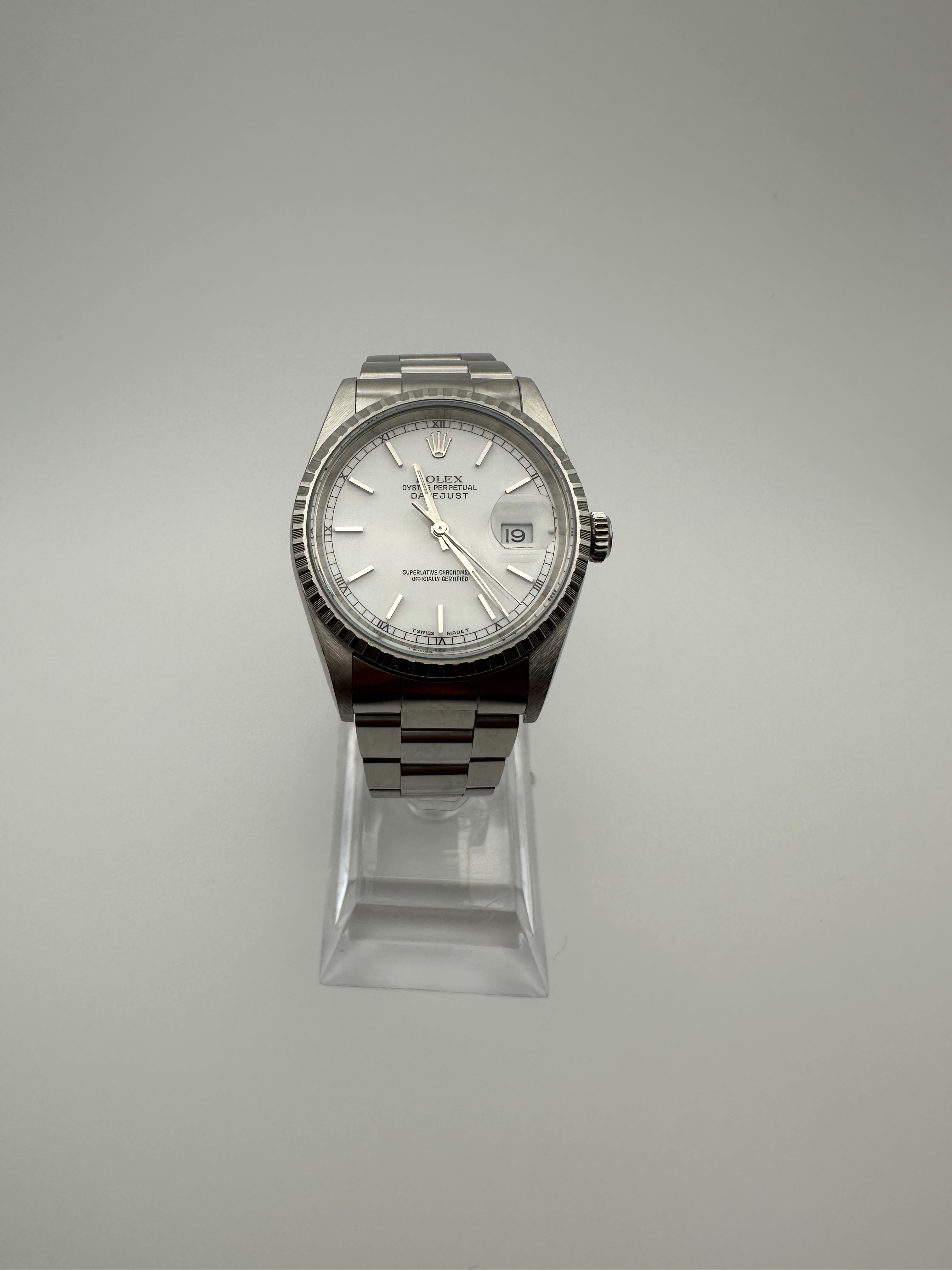 Rolex Datejust 36mm – White Dial, Oyster Bracelet, Full Set (2000 Ref. 16220) – PRE-OWNED