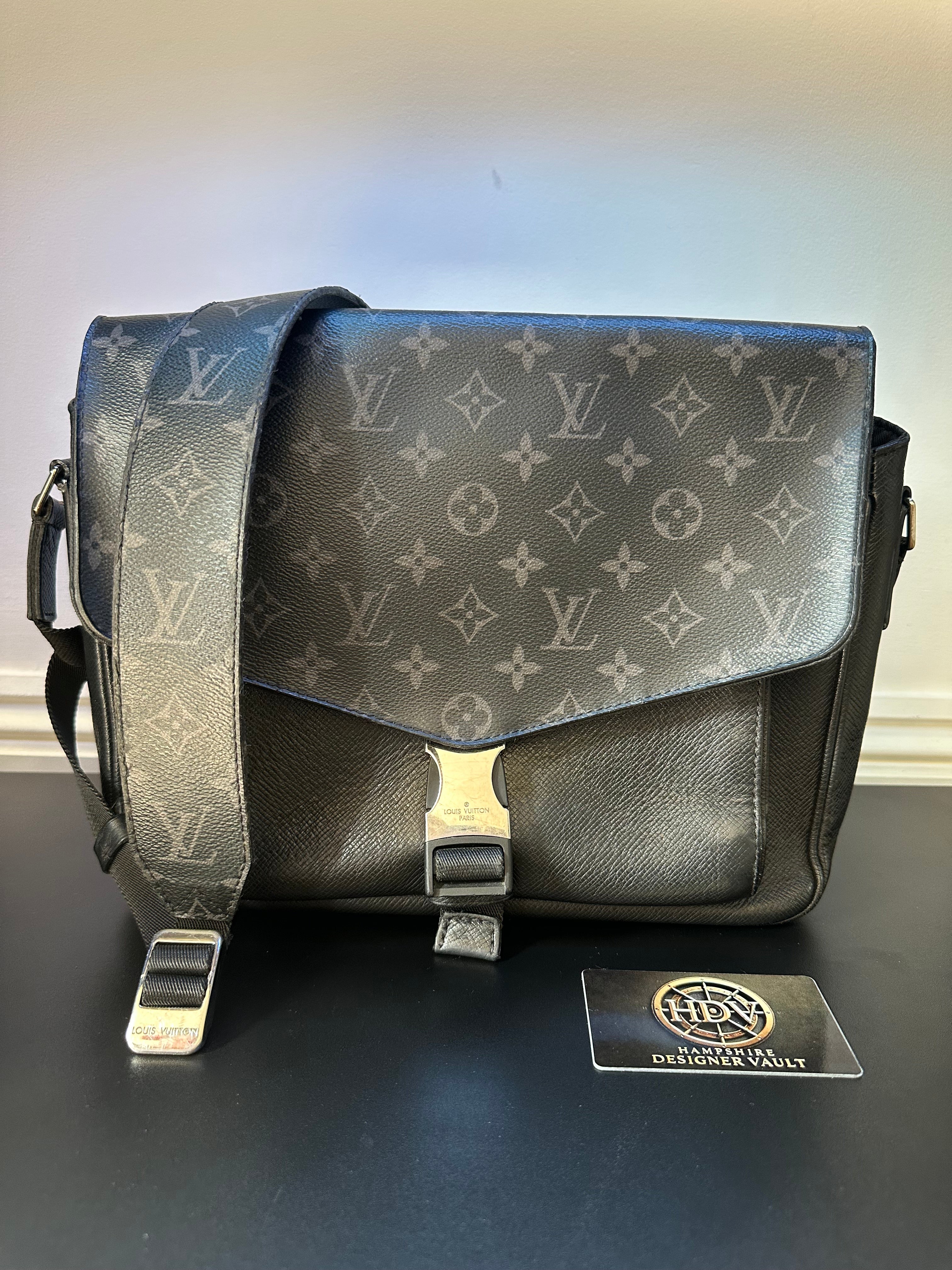 LOUIS VUITTON MESSENGERAMA MONOGRAM ECLIPSE BAG – PRE-OWNED