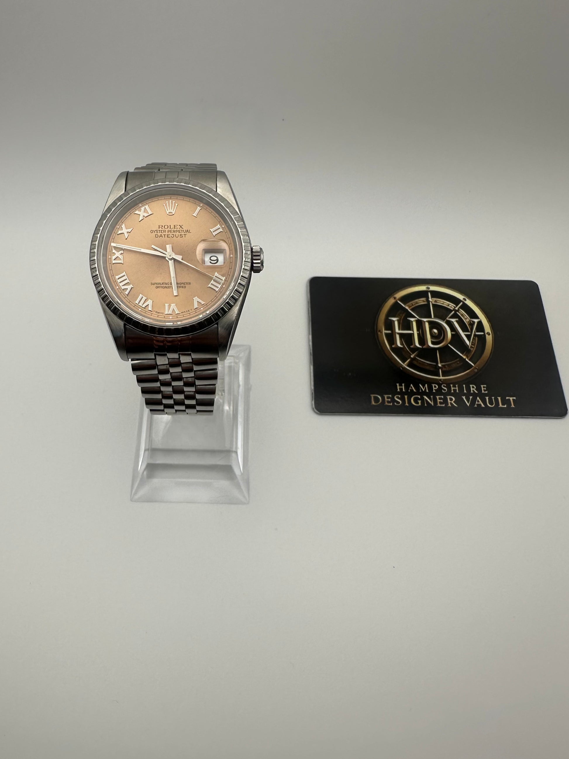 Rolex Datejust 36mm – Rare Salmon Dial, Jubilee, Full Set (1997 Ref. 16220)- PRE-OWNED